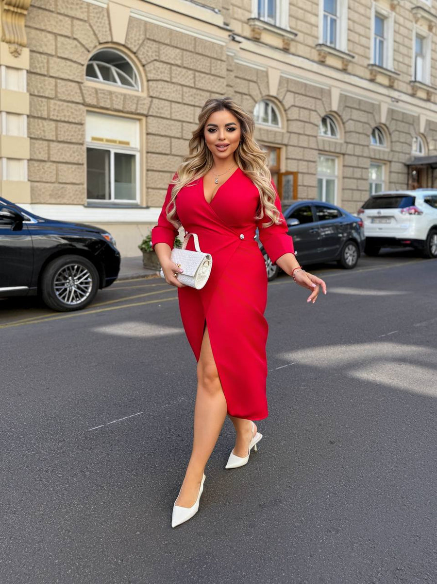 Вталена официална рокля