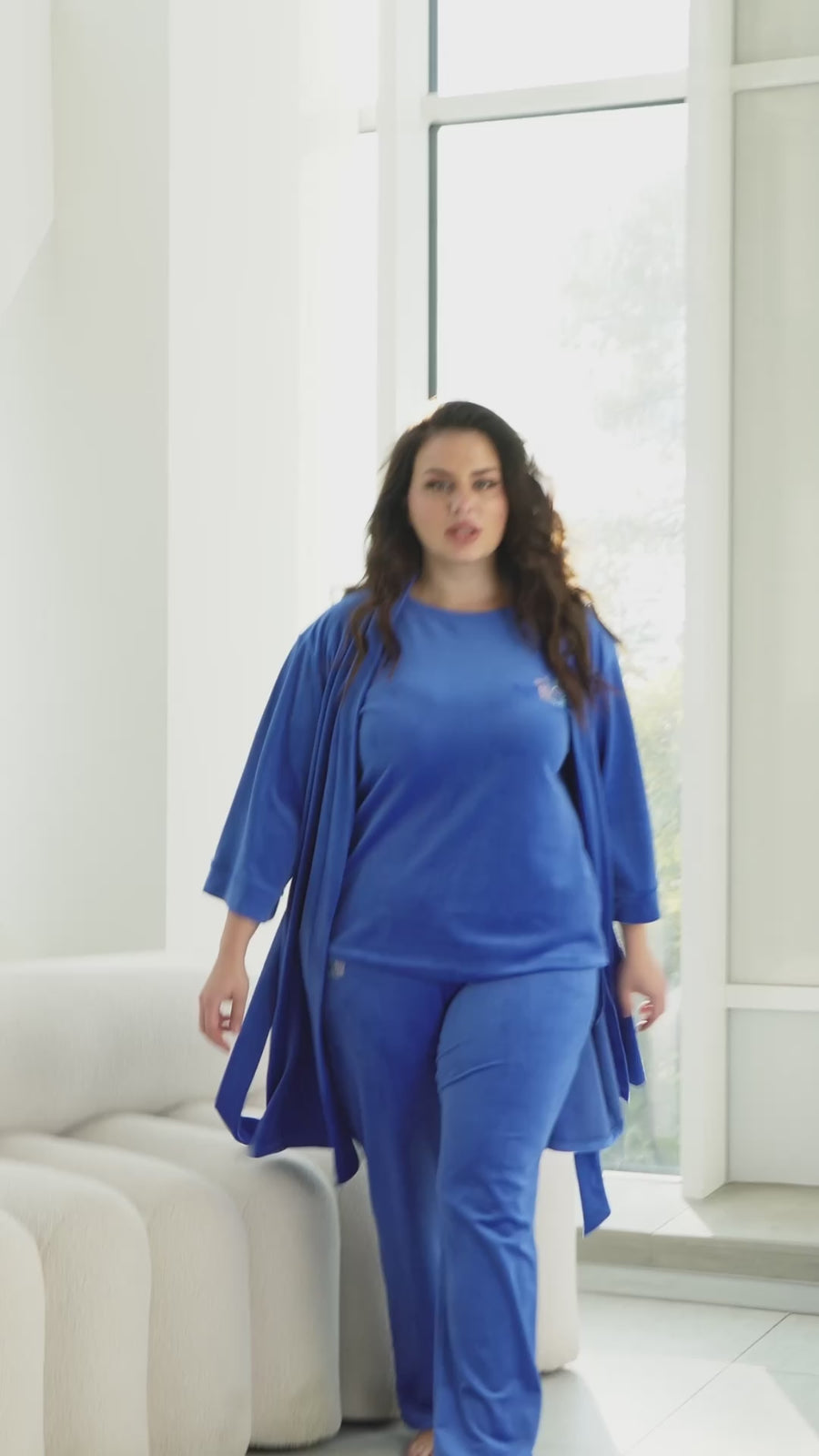 Домашен кадифен комплект в три части