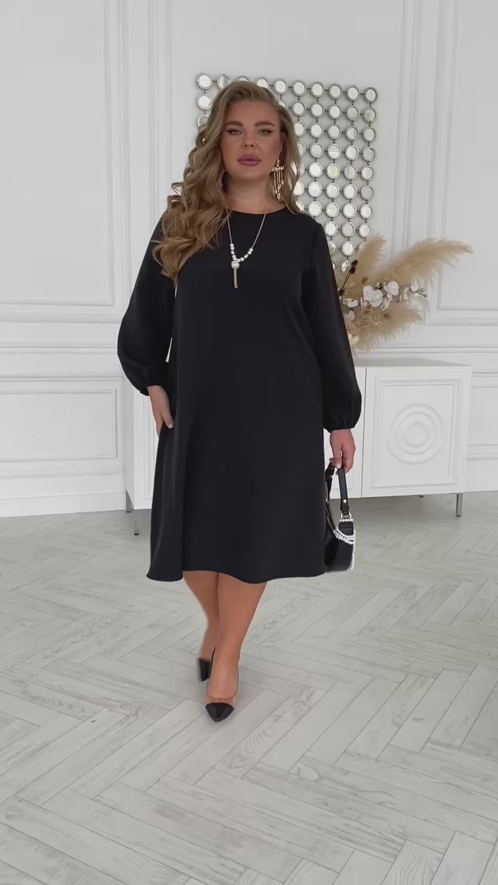 Семпла рокля с дълги ръкави