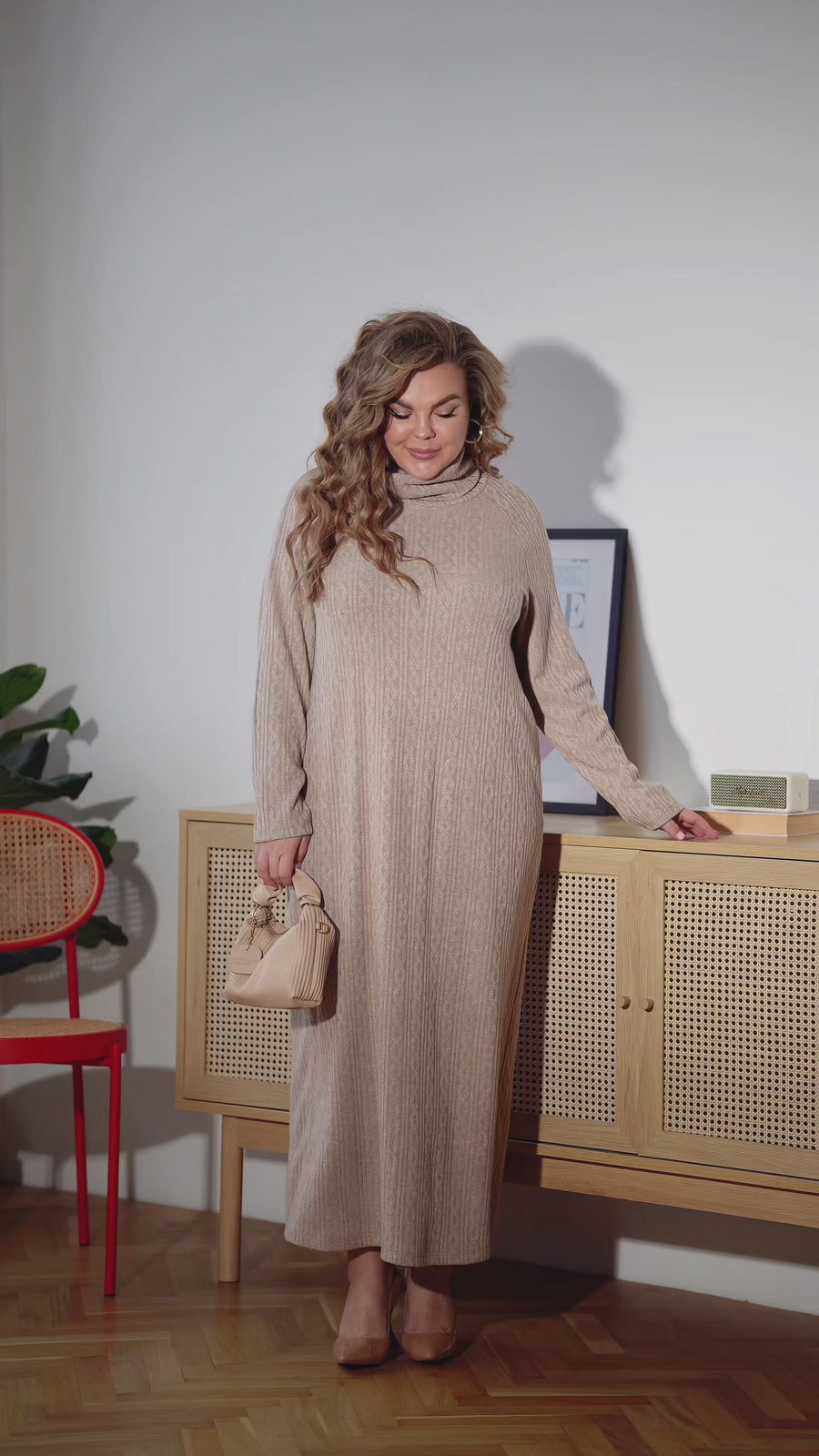 Миди рокля от мек трикотаж