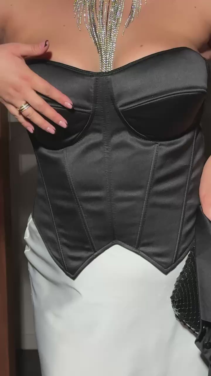 Корсет с връзки