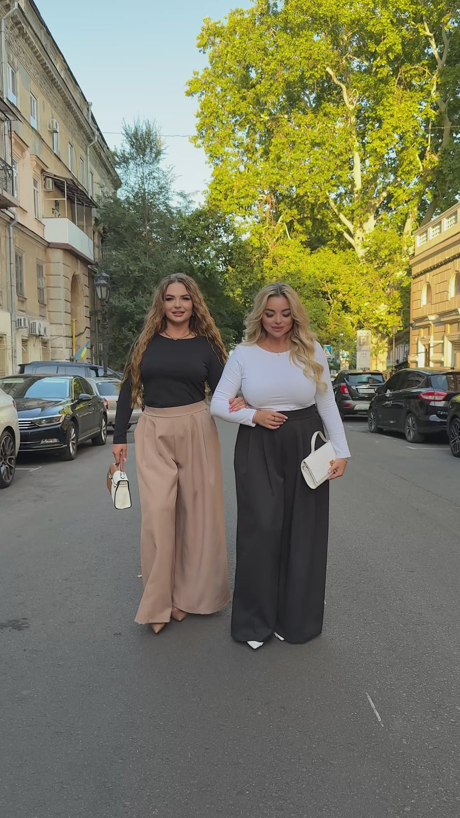 Панталон с широк крачол