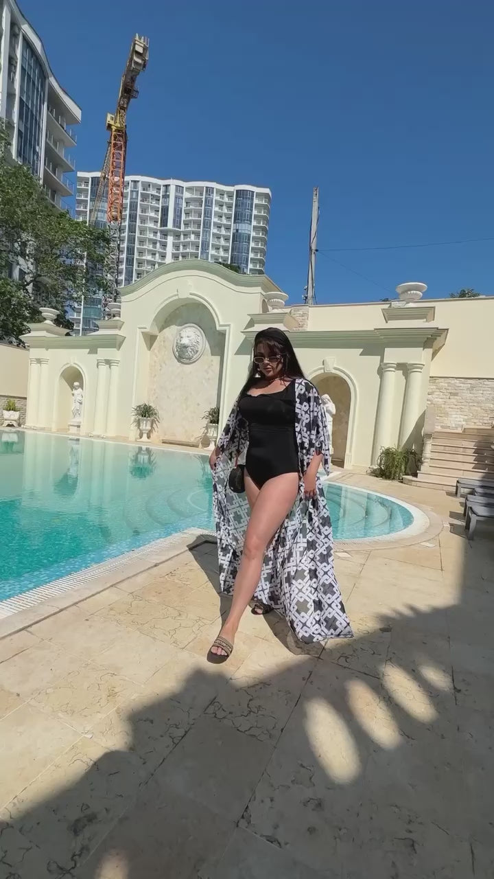 Цял бански