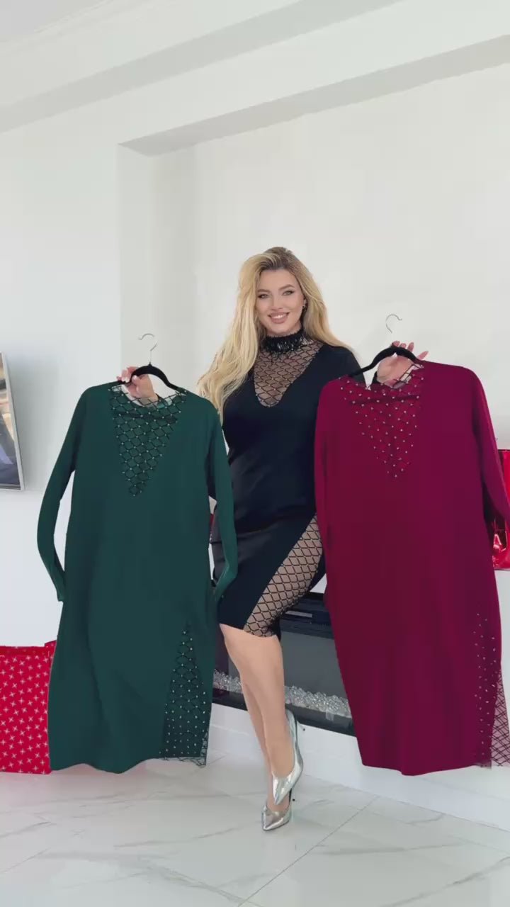 Вталена рокля с мрежа