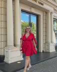 Къса рокля с волани